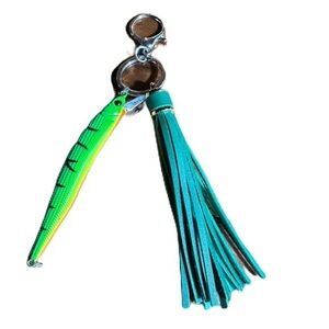 Fishing lure key ring with clasp